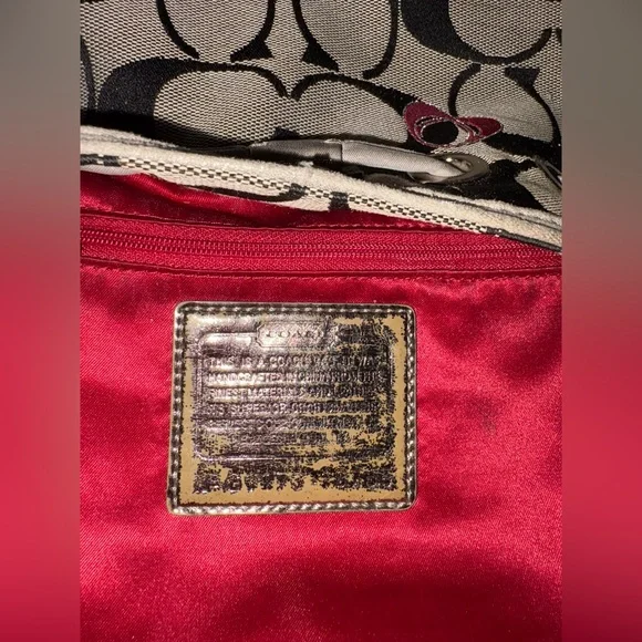 COACH SIGNATURE POPPY DRAWSTRING BUCKET CROSSBODY HANDBAG W/ HANGTAG CHARM RARE - Picture 7 of 15